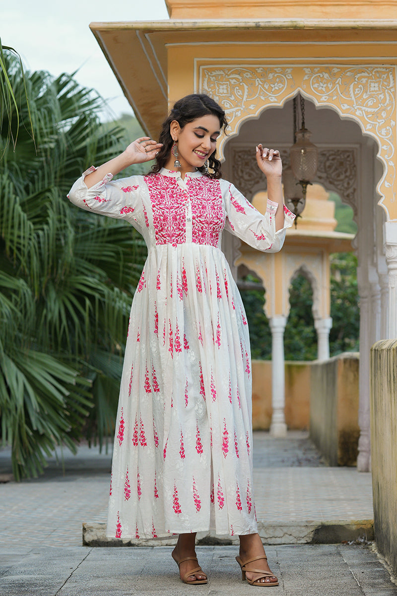 Buy Off-white Round Neck Yarn-dyed Kurta Online - W for Woman